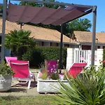 Les Pins Hotel