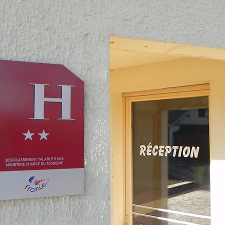 Les Pins Отель Уртен