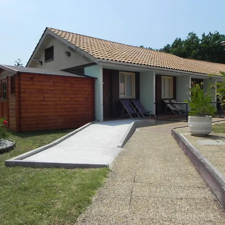 Hotel Les Pins 2*